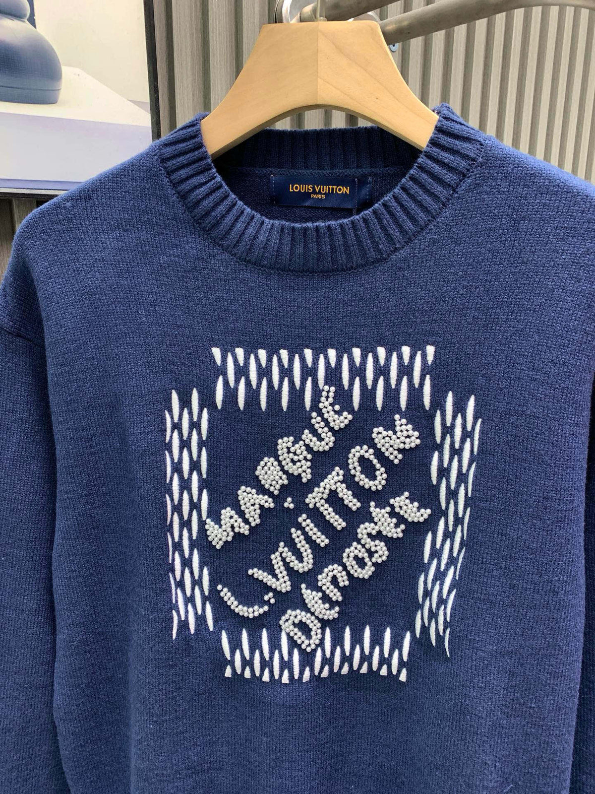 Classic Fashion Sweater-1081