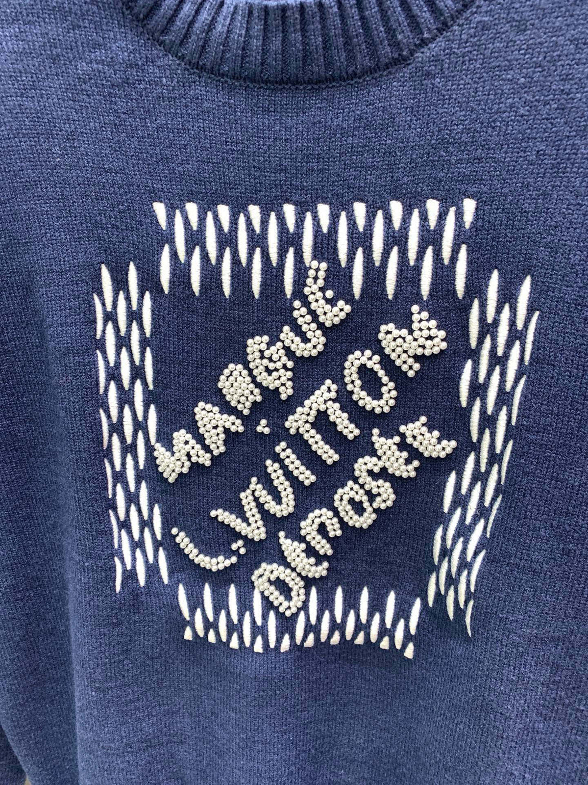 Classic Fashion Sweater-1081