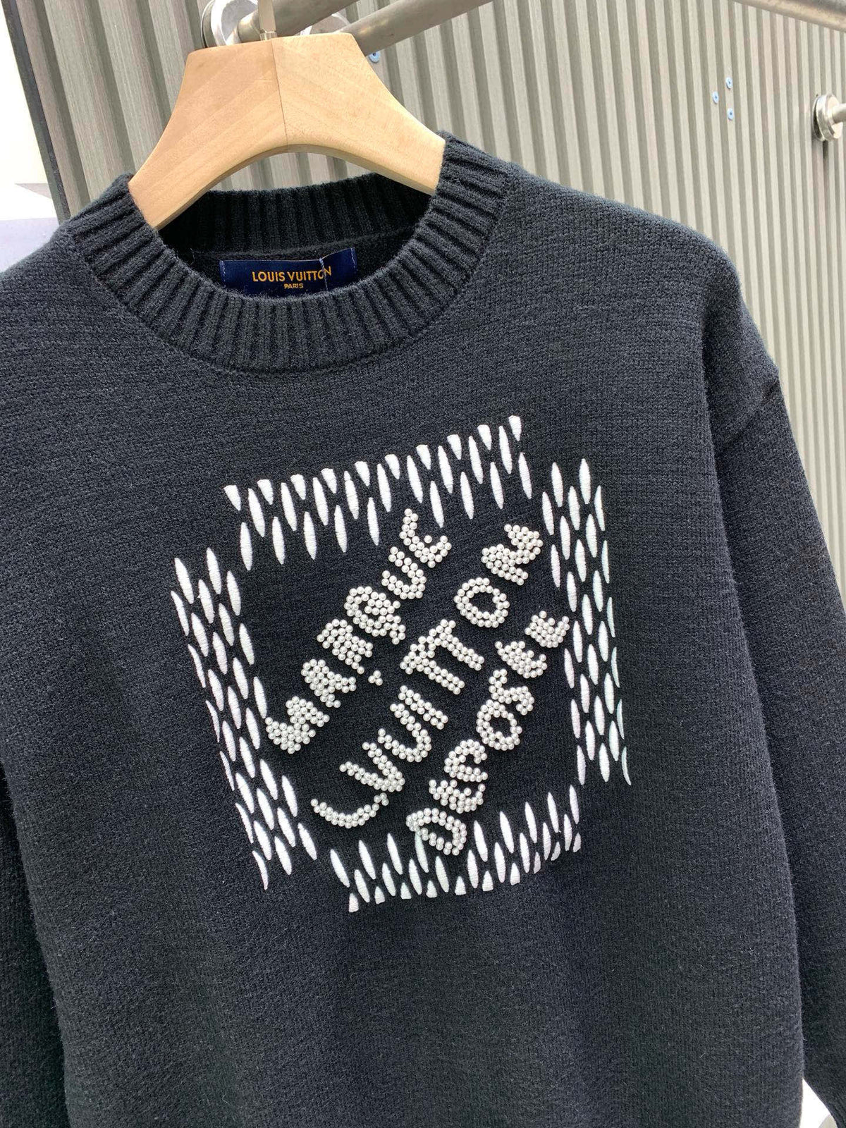 Classic Fashion Sweater-1081