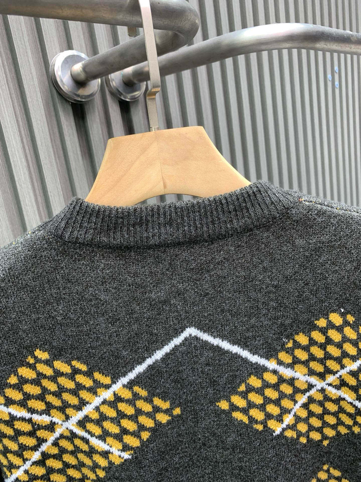 Classic Fashion Sweater-1078