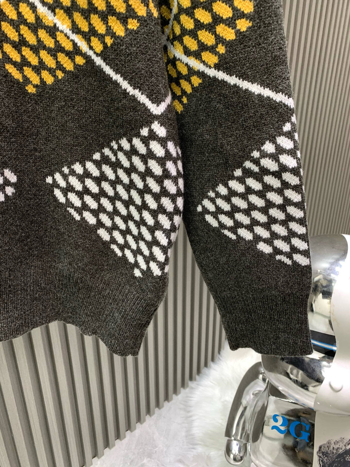Classic Fashion Sweater-1078
