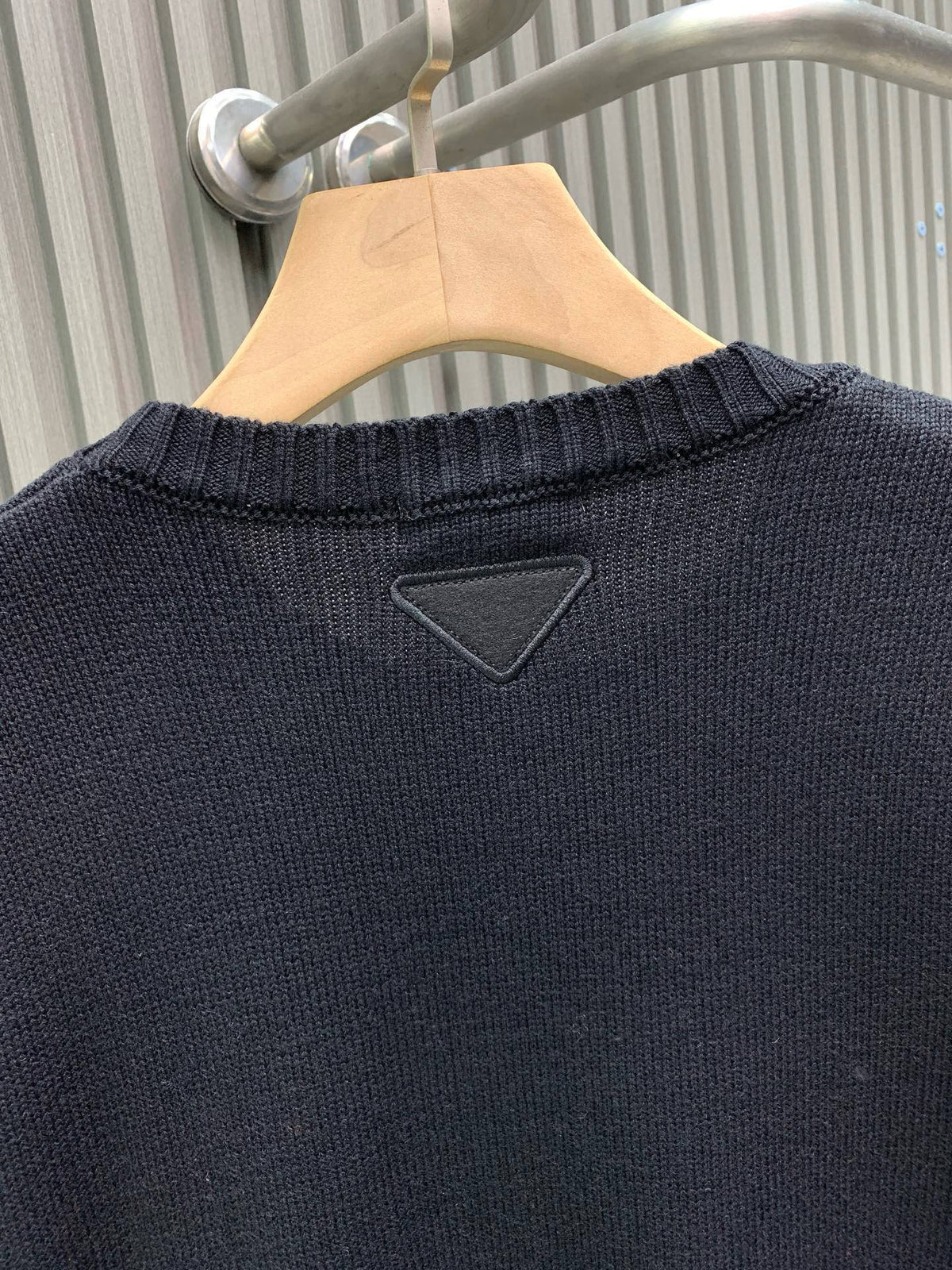 Classic Fashion Sweater-1077