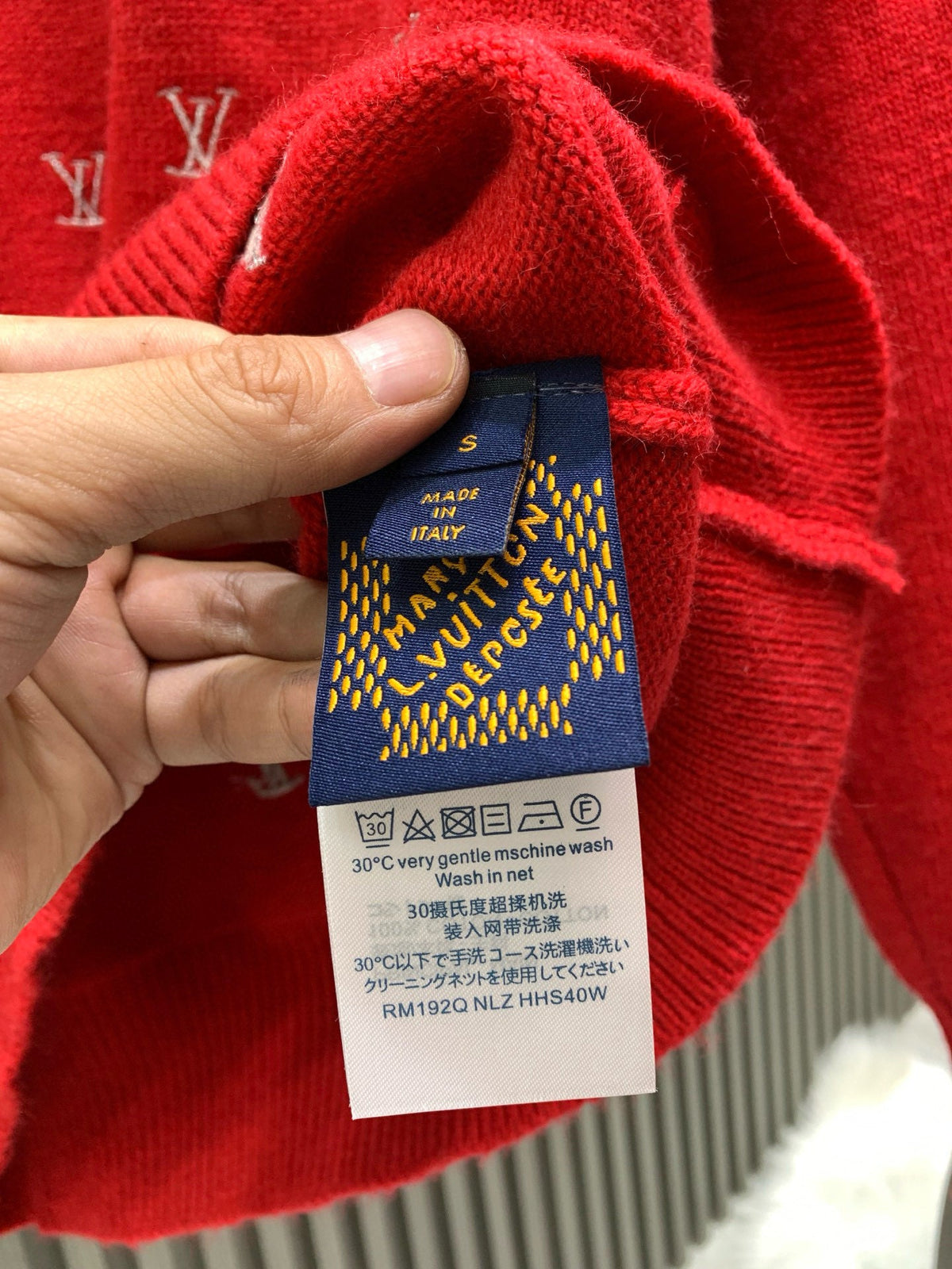 Classic Fashion Sweater-1076
