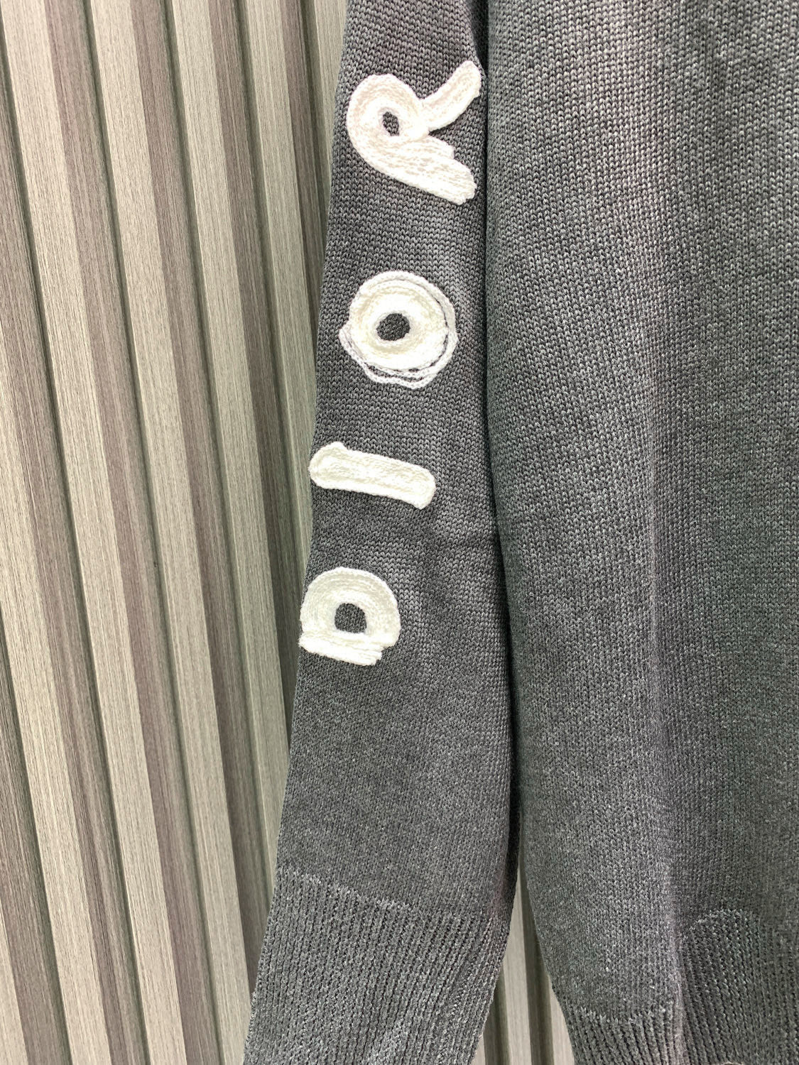 Classic Fashion Sweater-1074