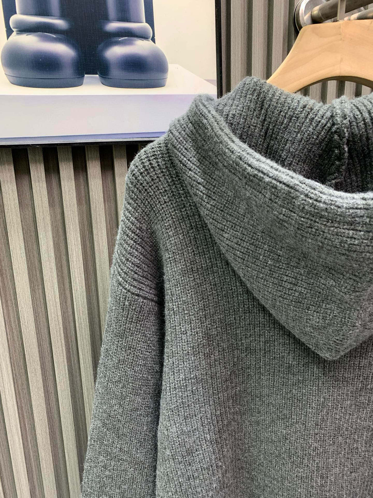Classic Fashion Sweater-1073