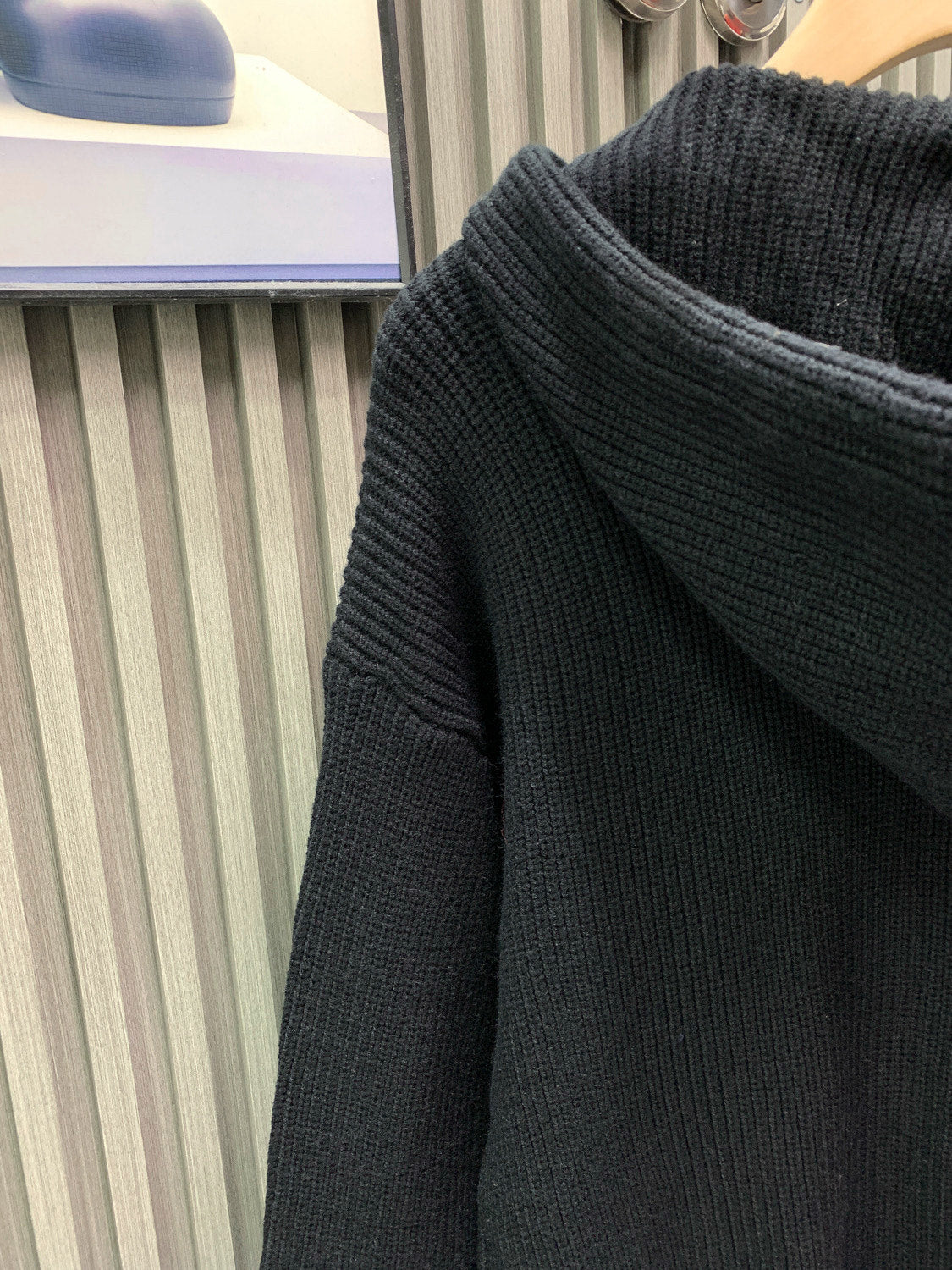Classic Fashion Sweater-1073