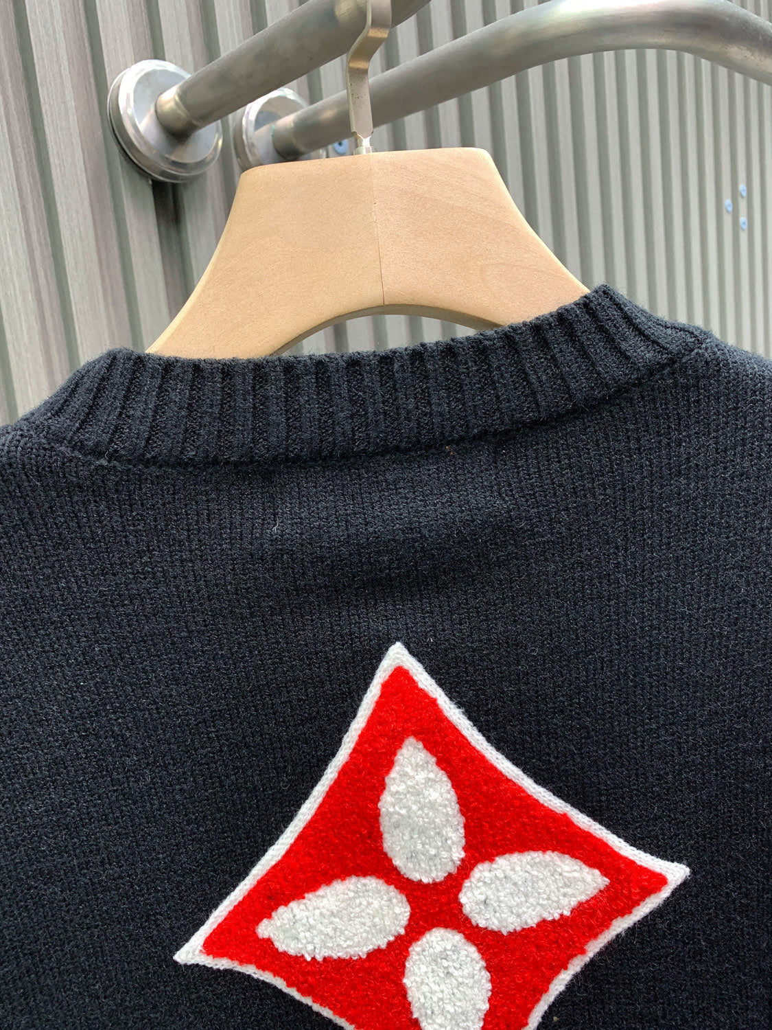 Classic Fashion Sweater-1071