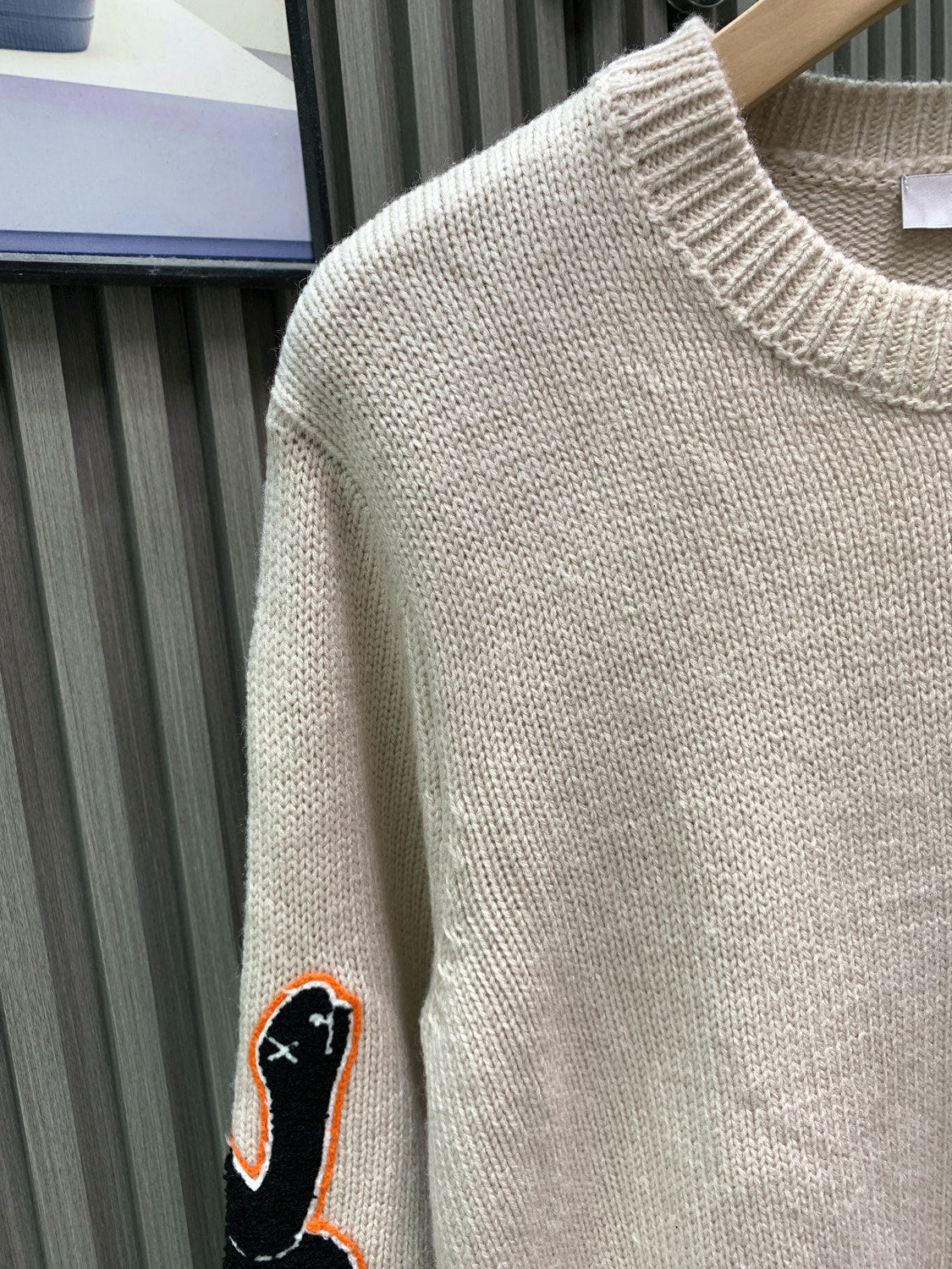 Classic Fashion Sweater-1069