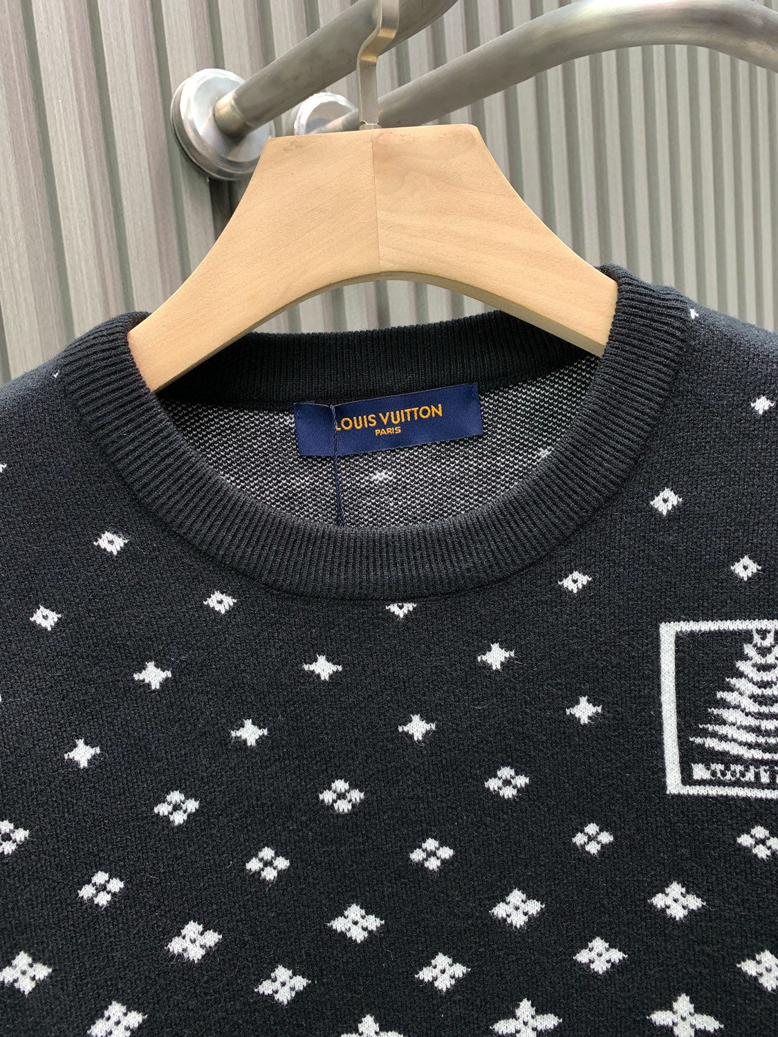 Classic Fashion Sweater-1065