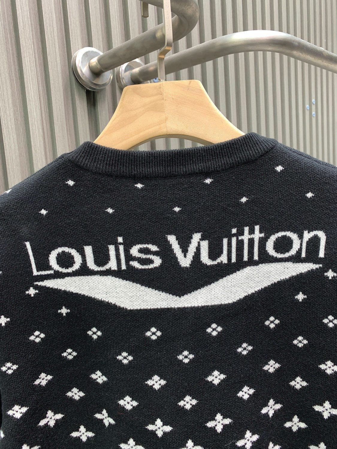 Classic Fashion Sweater-1065
