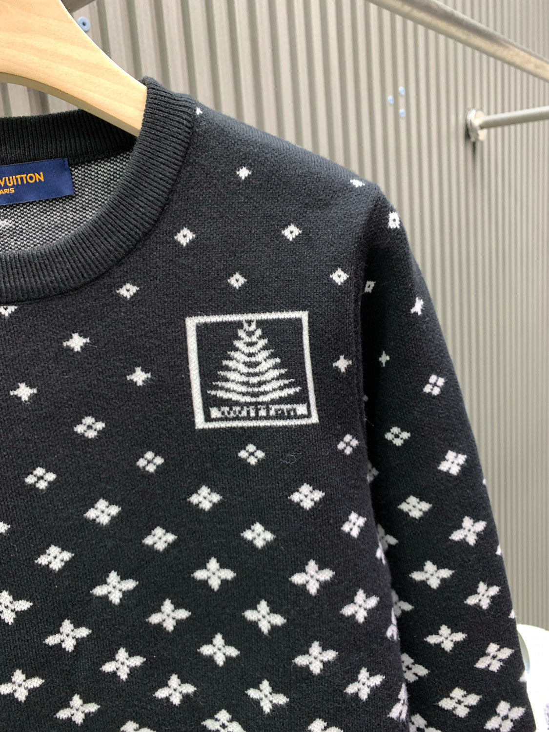Classic Fashion Sweater-1065