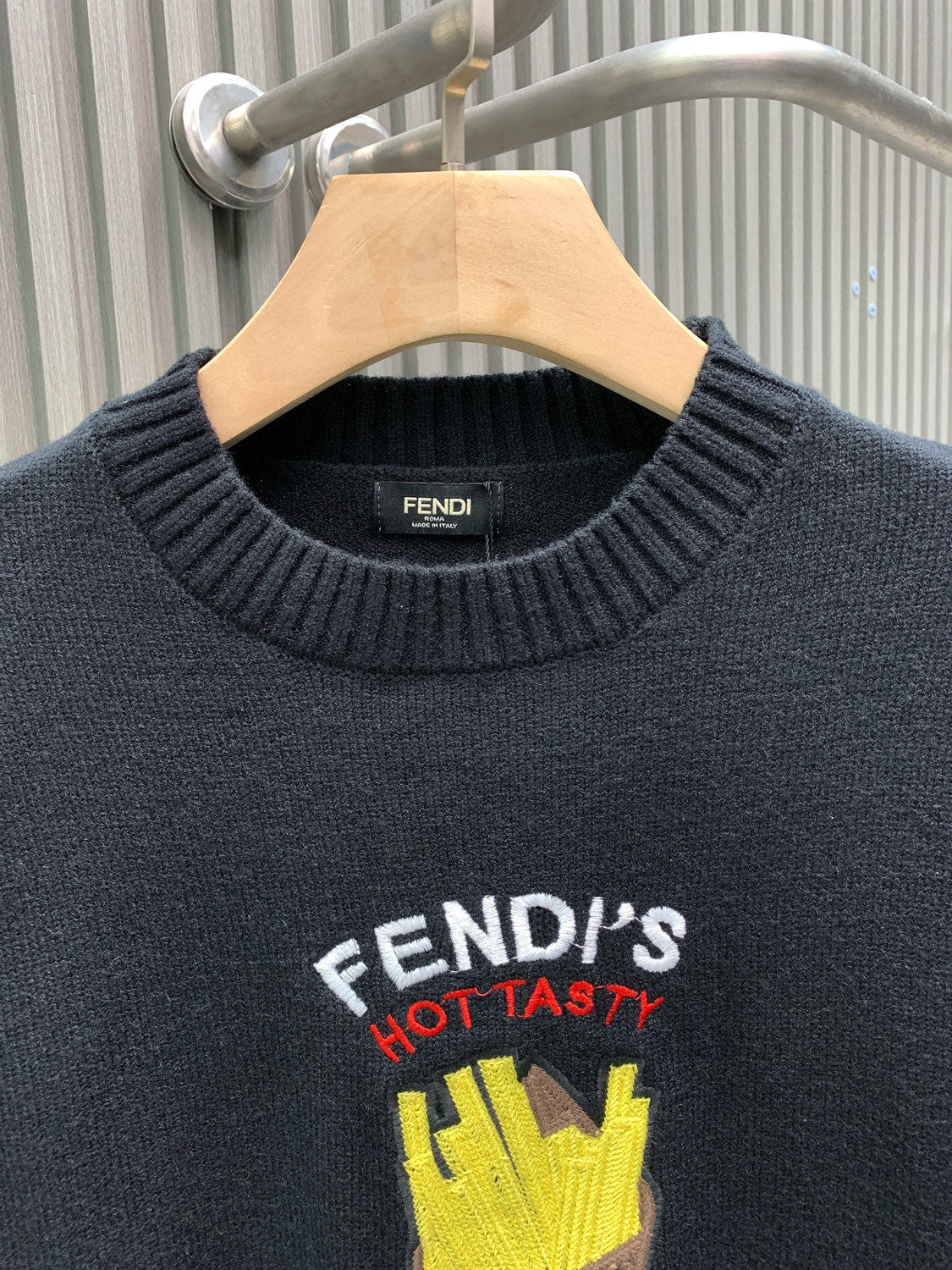 Classic Fashion Sweater-1064