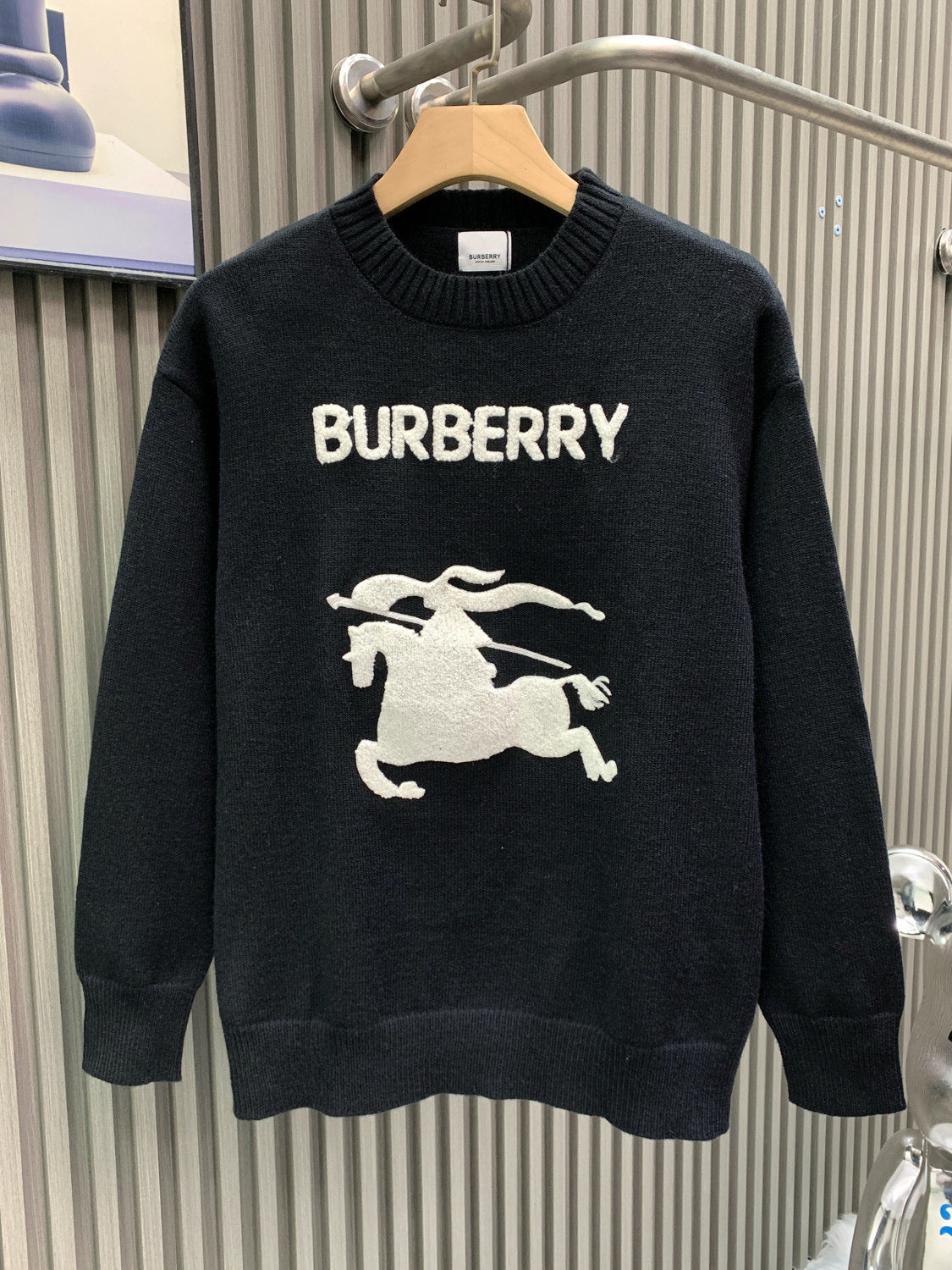 Classic Fashion Sweater-1060