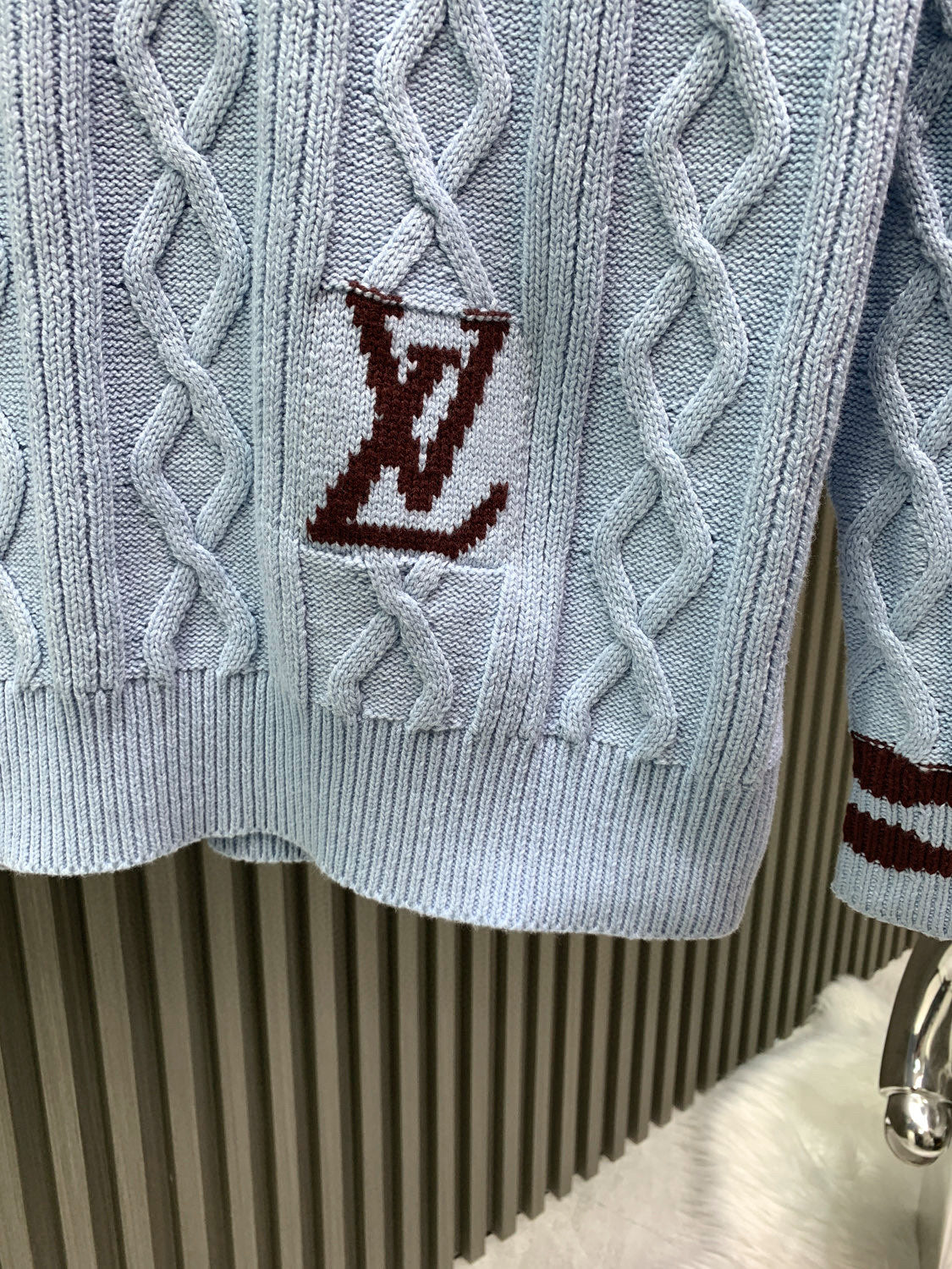 Classic Fashion Sweater-1059