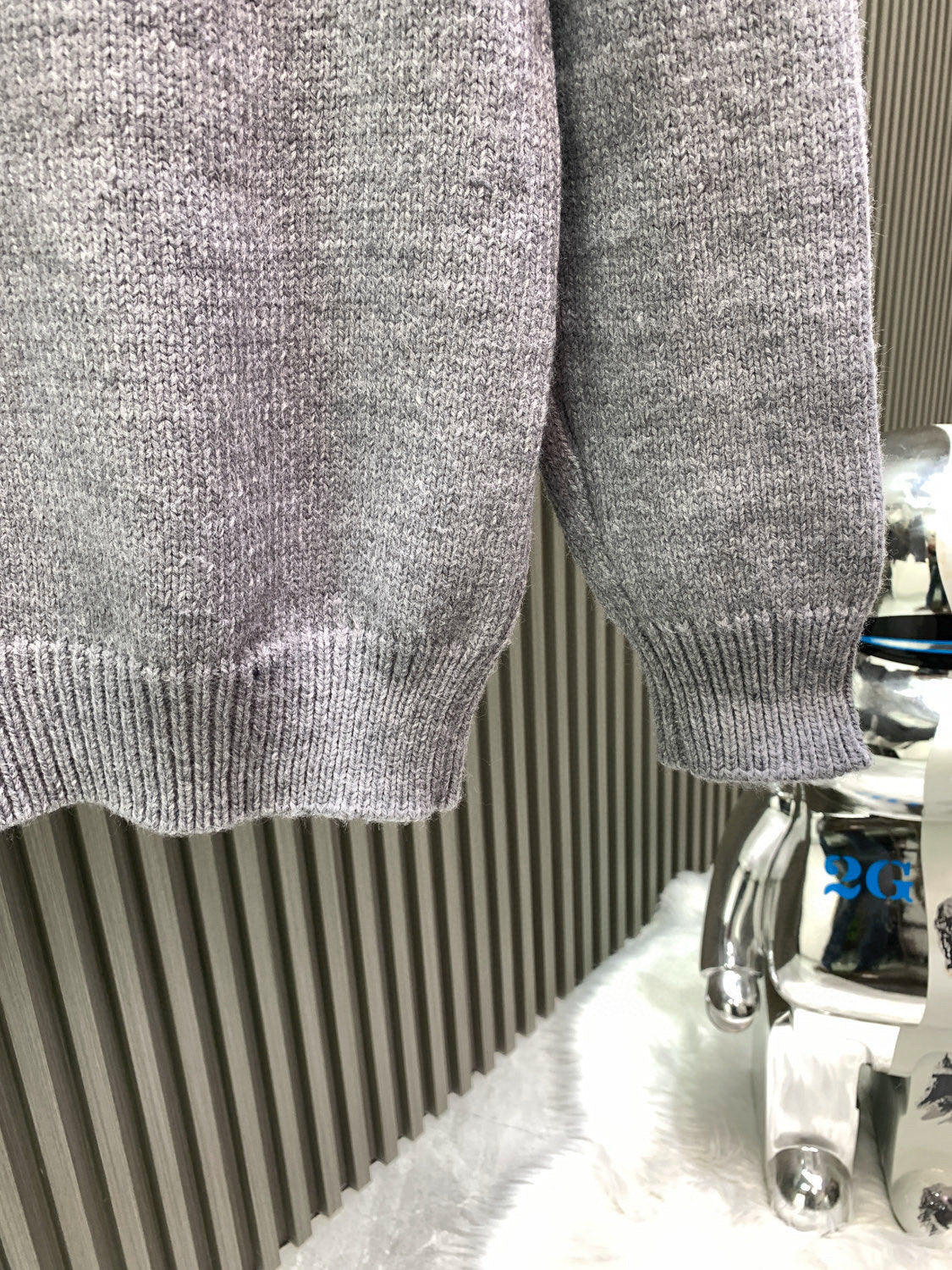 Classic Fashion Sweater-1058