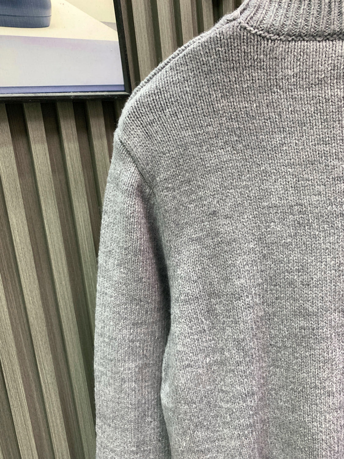 Classic Fashion Sweater-1058