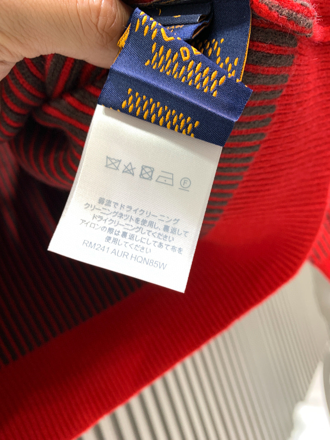 Classic Fashion Sweater-1057