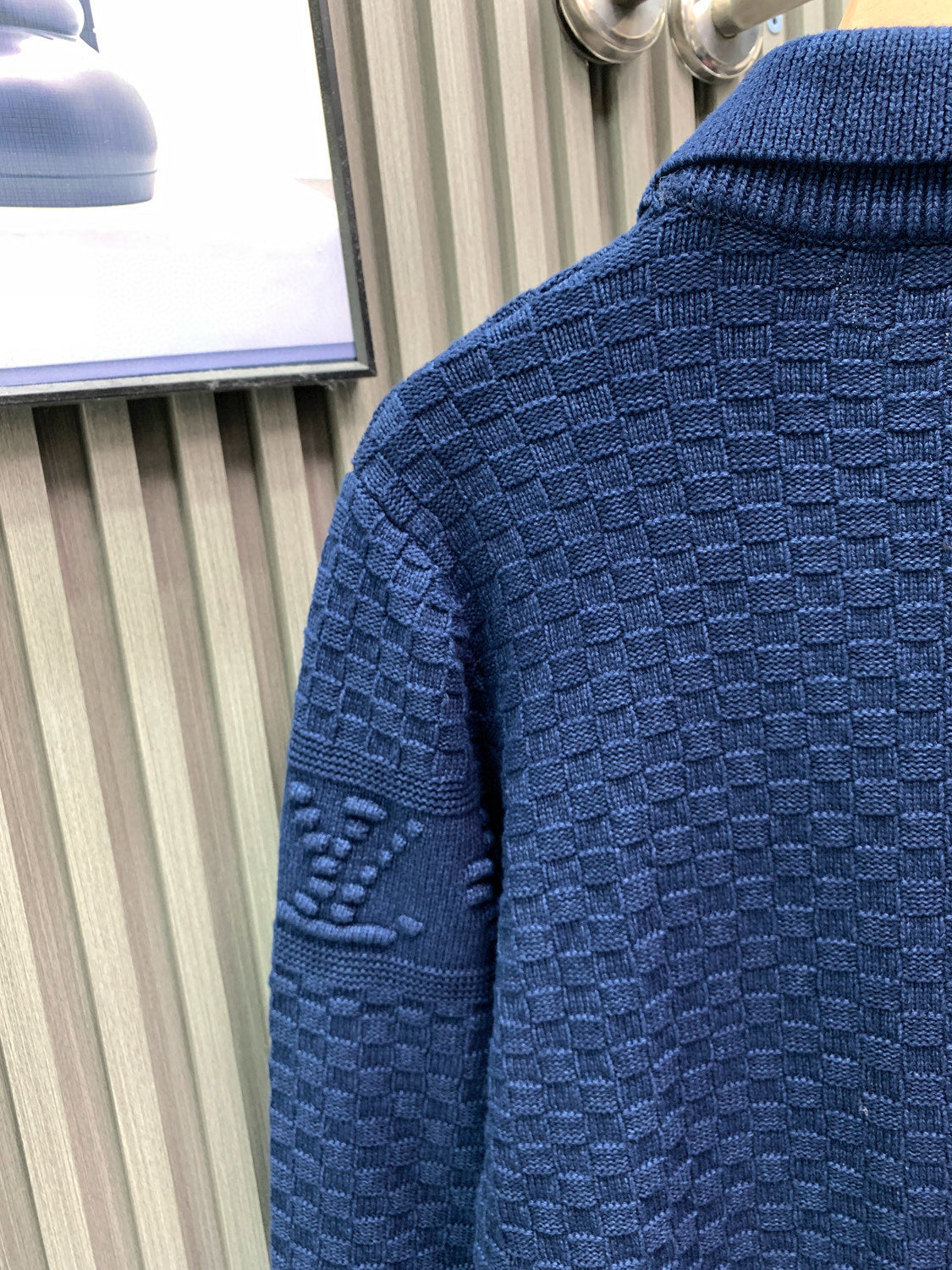 Classic Fashion Sweater-1053