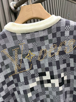Classic Fashion Sweater-1090