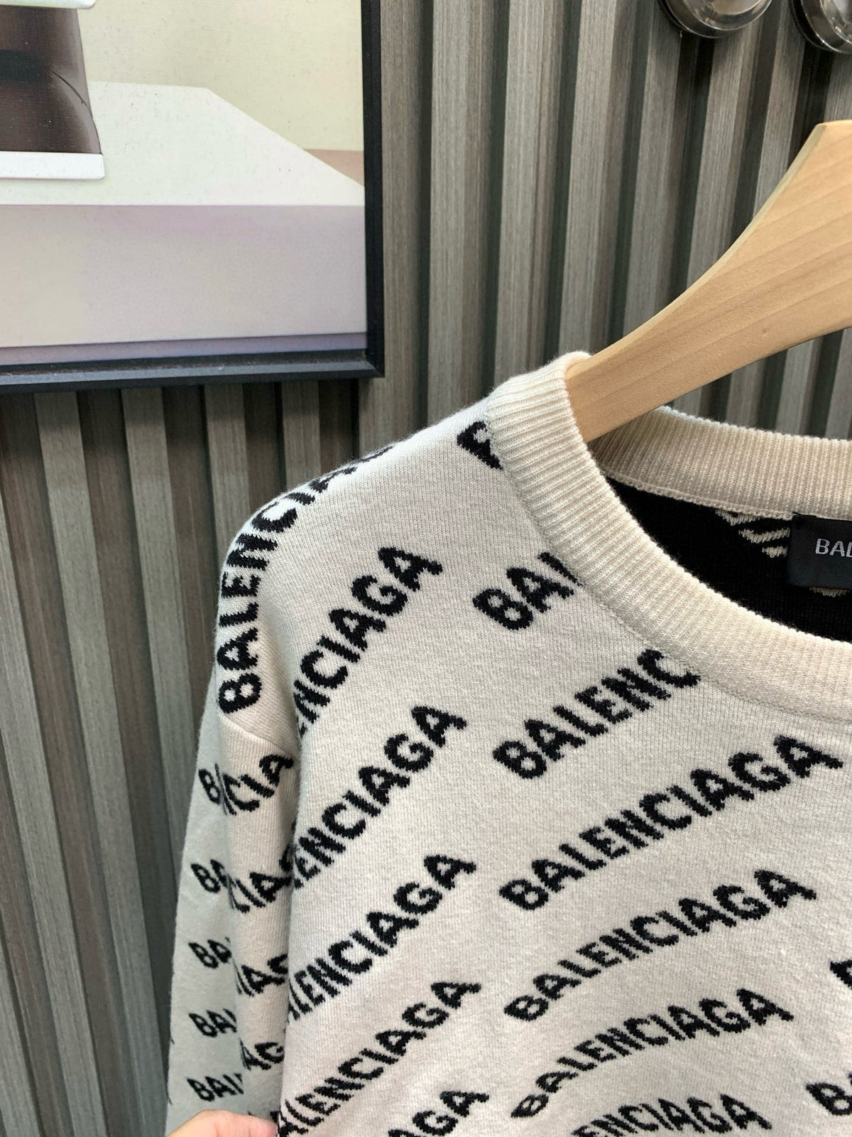 Classic Fashion Sweater-1092