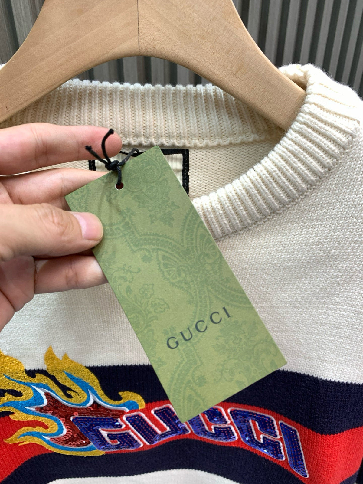 Classic Fashion Sweater-1098