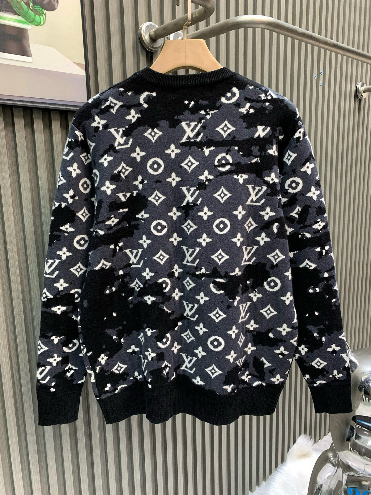 Classic Fashion Sweater-1103
