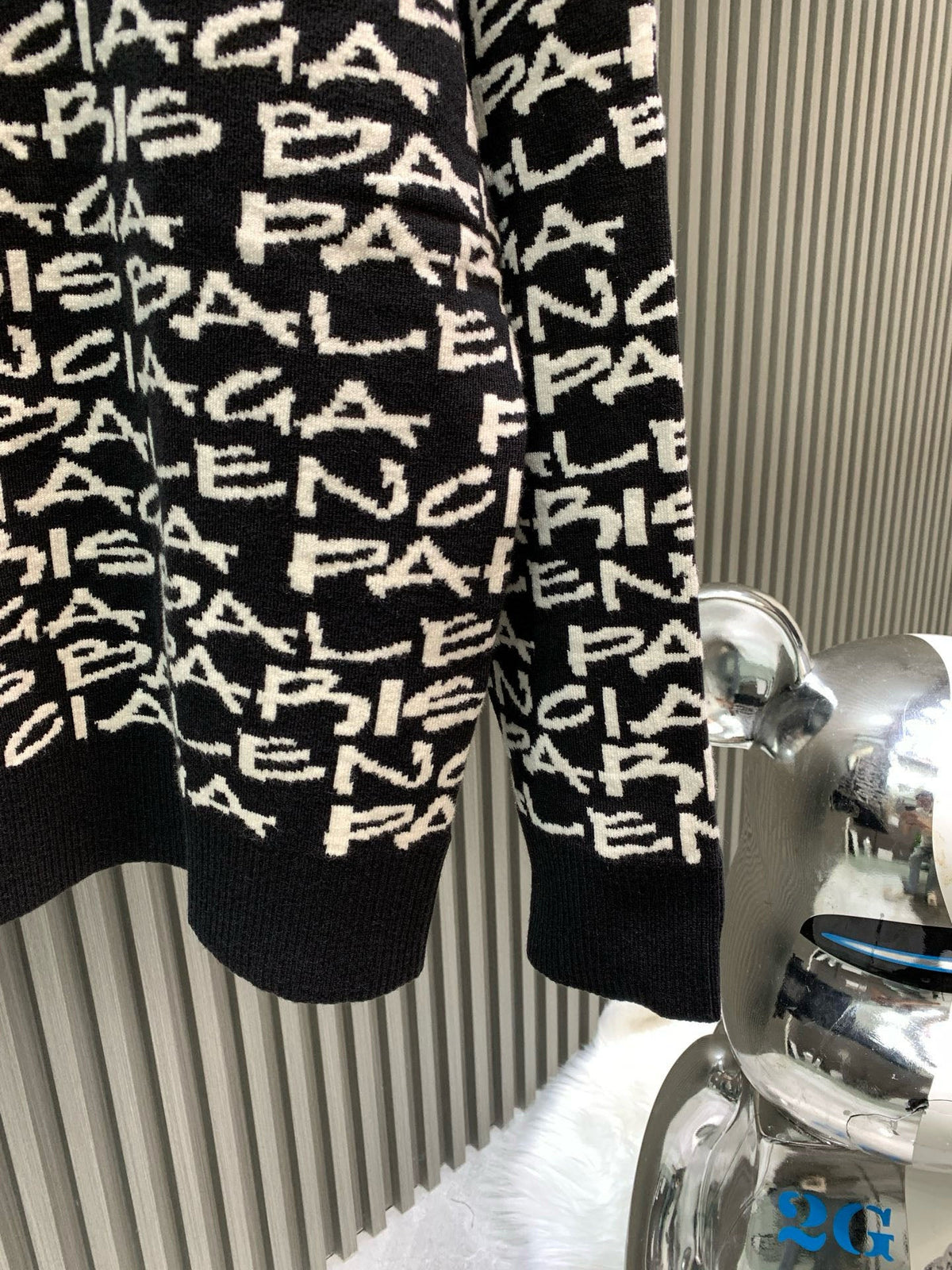 Classic Fashion Sweater-1105