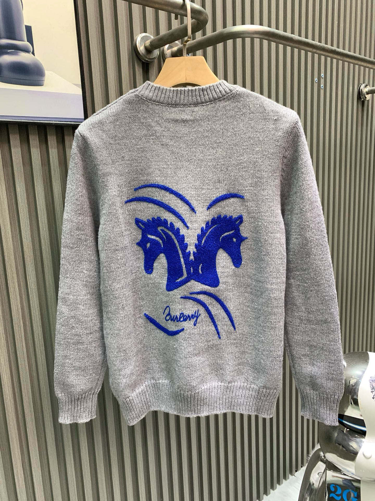 Classic Fashion Sweater-1106