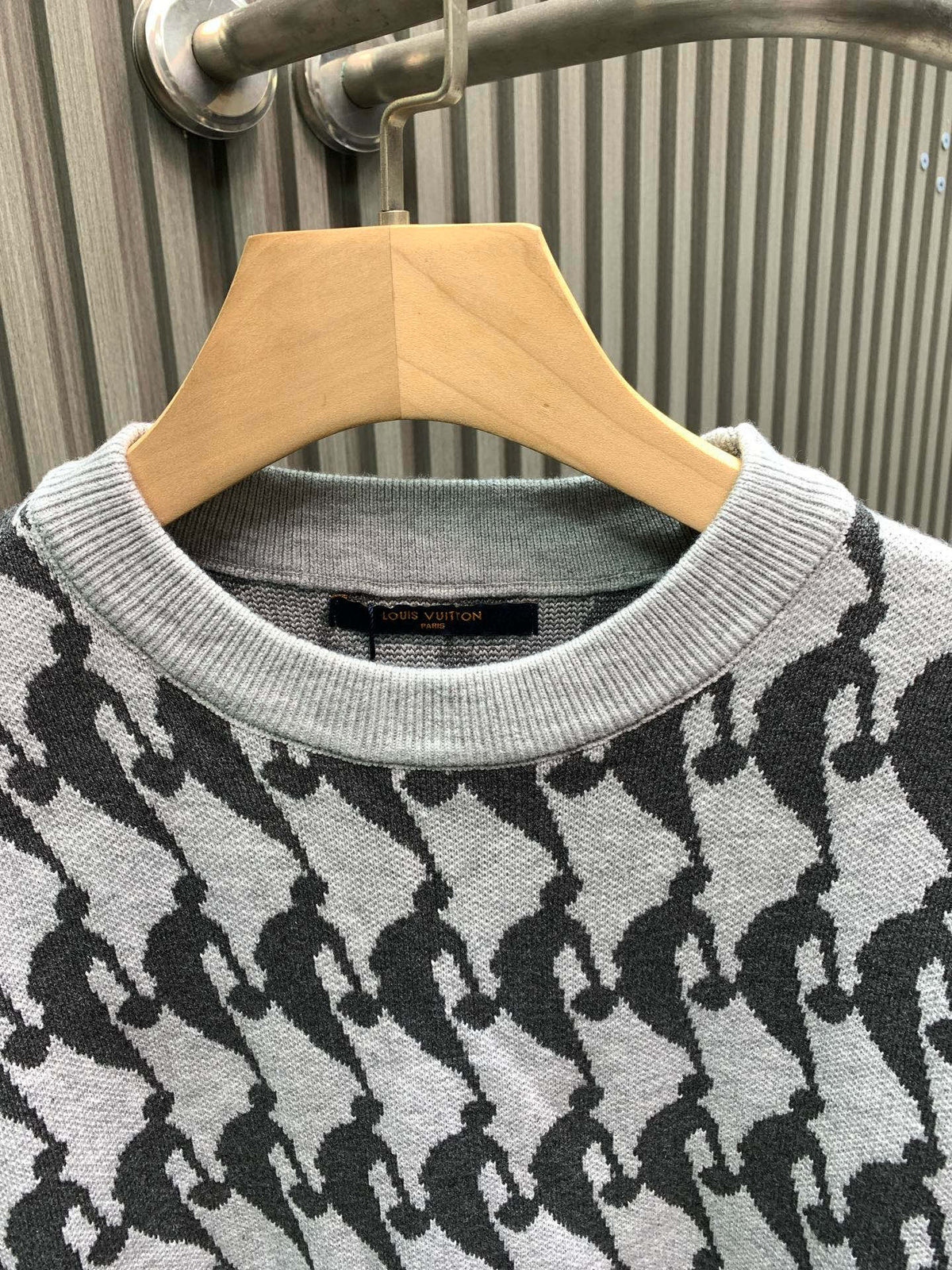 Classic Fashion Sweater-1121