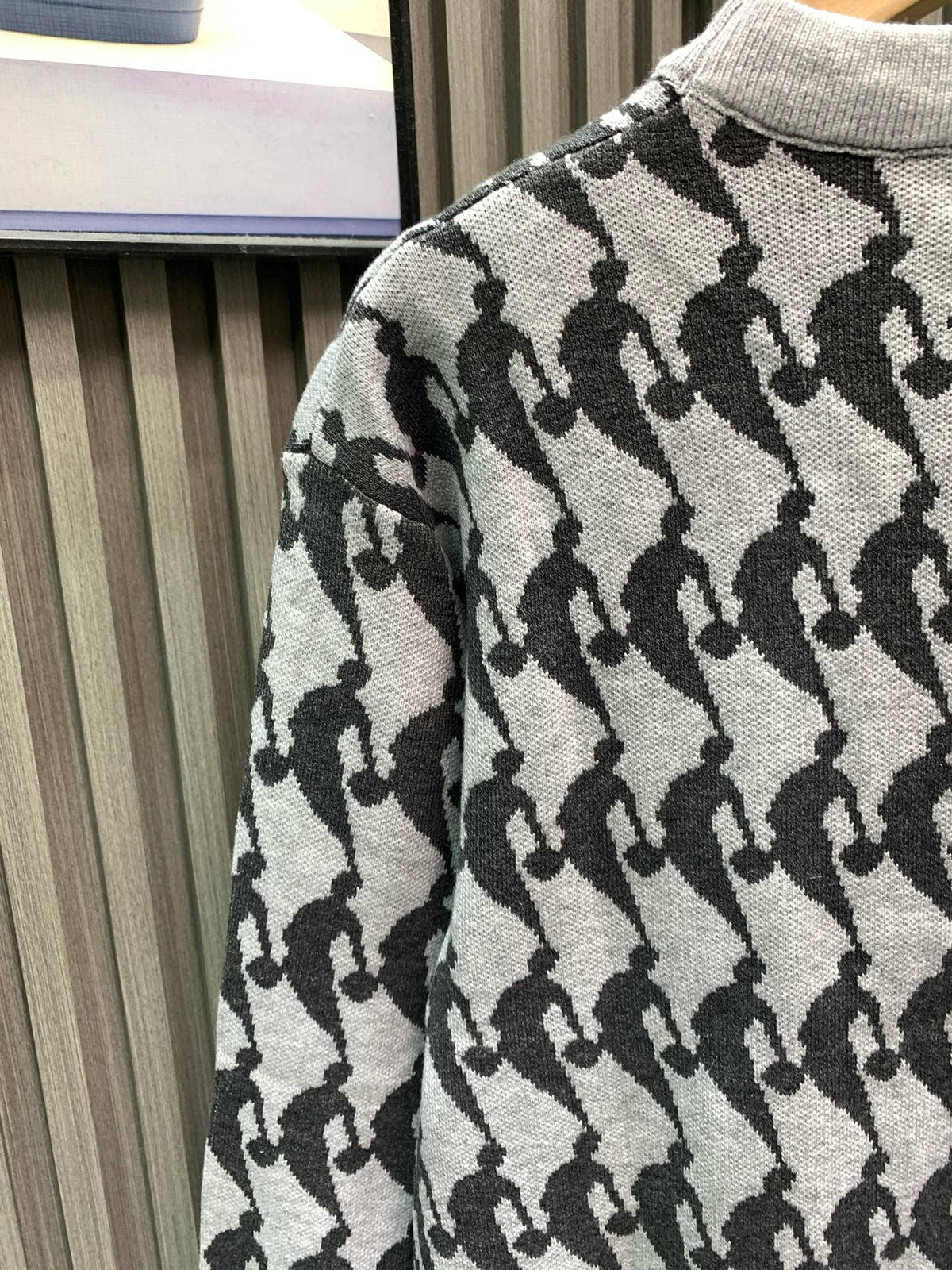 Classic Fashion Sweater-1121