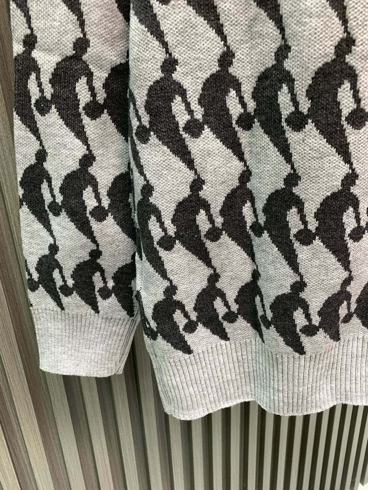 Classic Fashion Sweater-1121