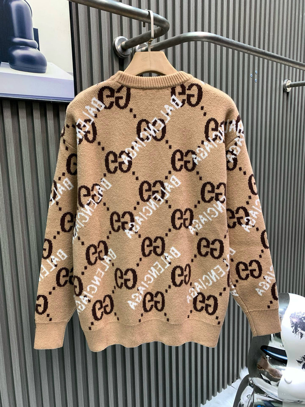 Classic Fashion Sweater-1122
