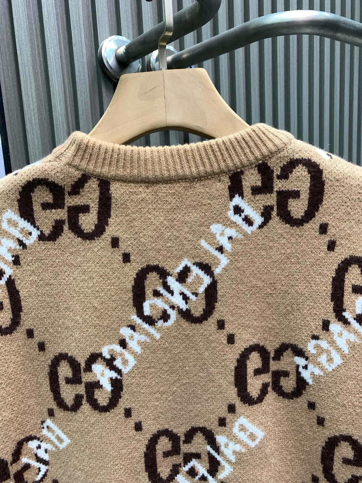 Classic Fashion Sweater-1122
