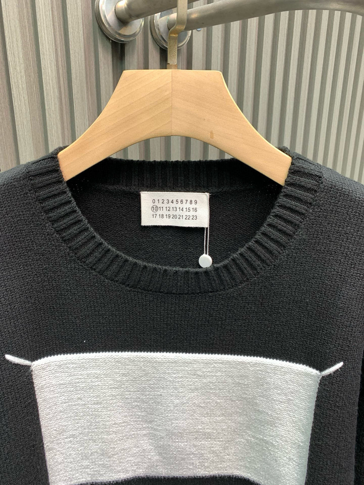 Classic Fashion Sweater-1123