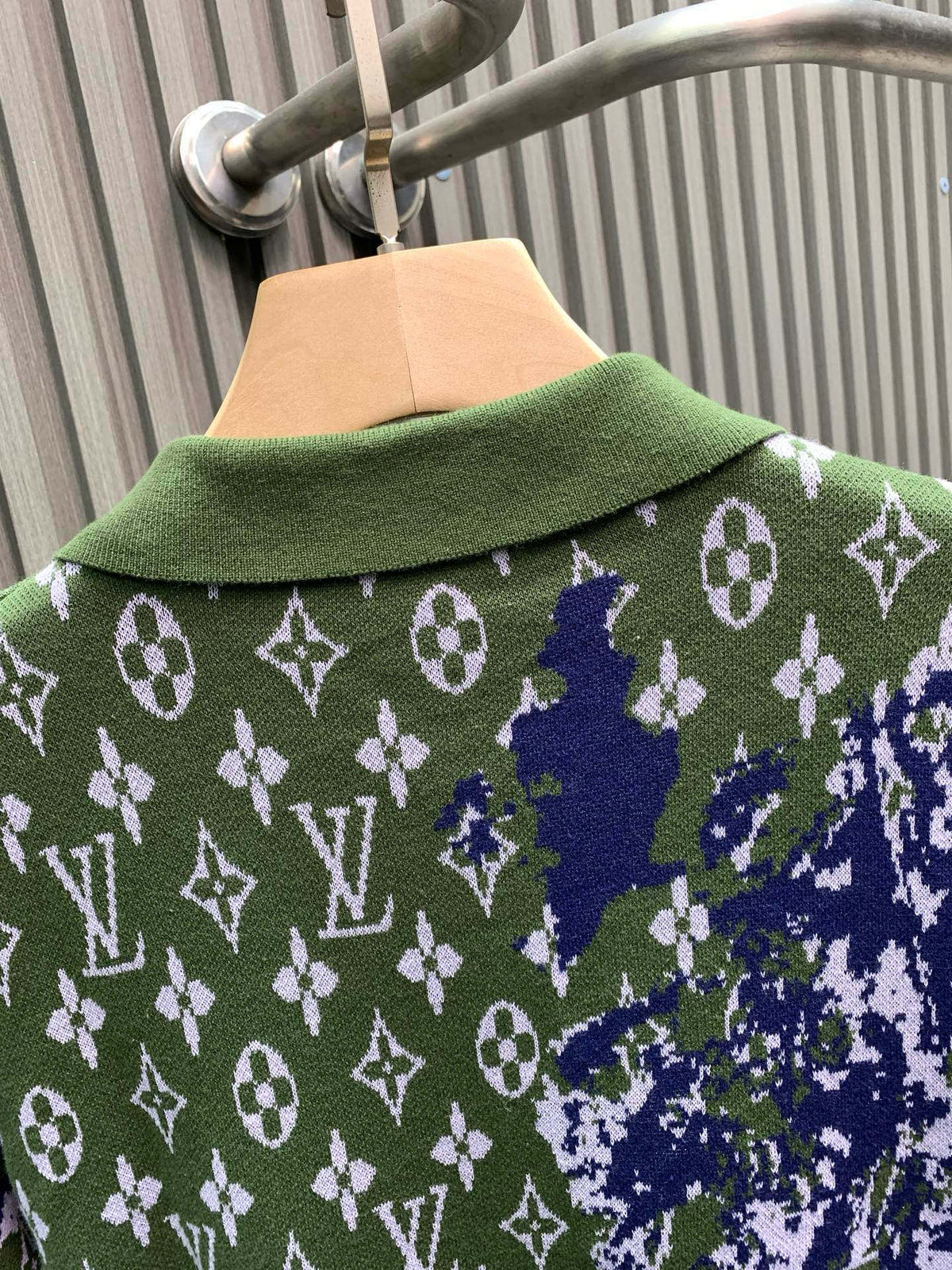 Classic Fashion Sweater-1124