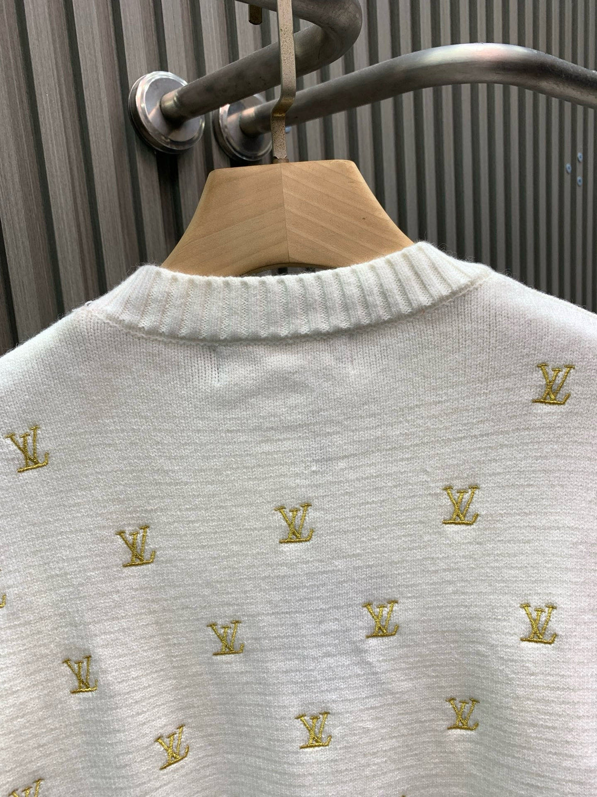 Classic Fashion Sweater-1127
