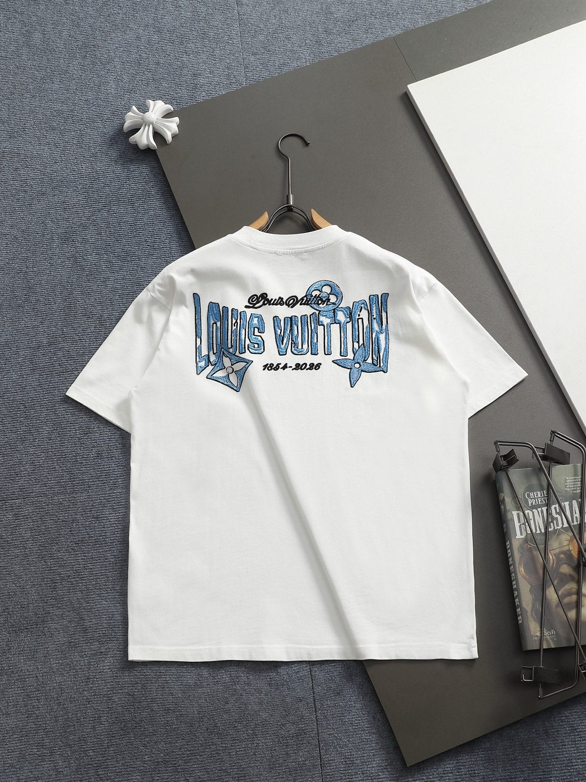 Classic T-shirt-185