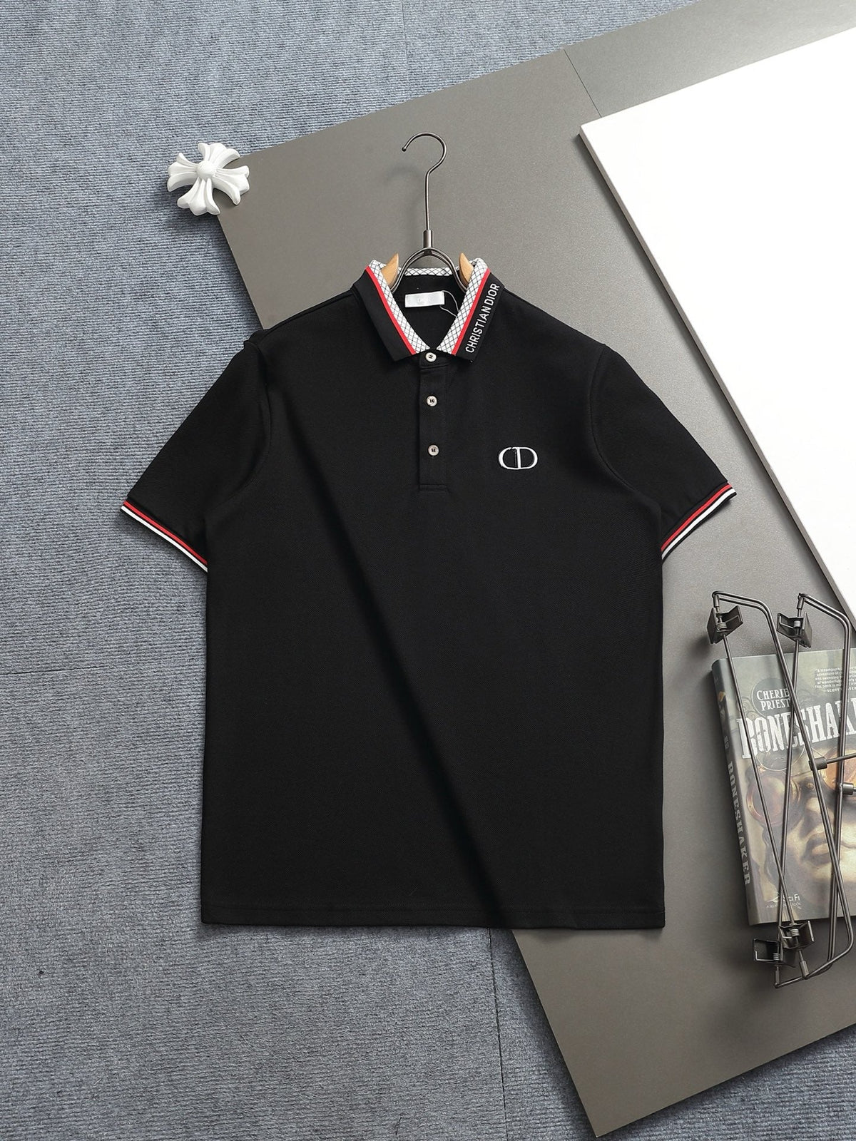 Classic T-shirt-200