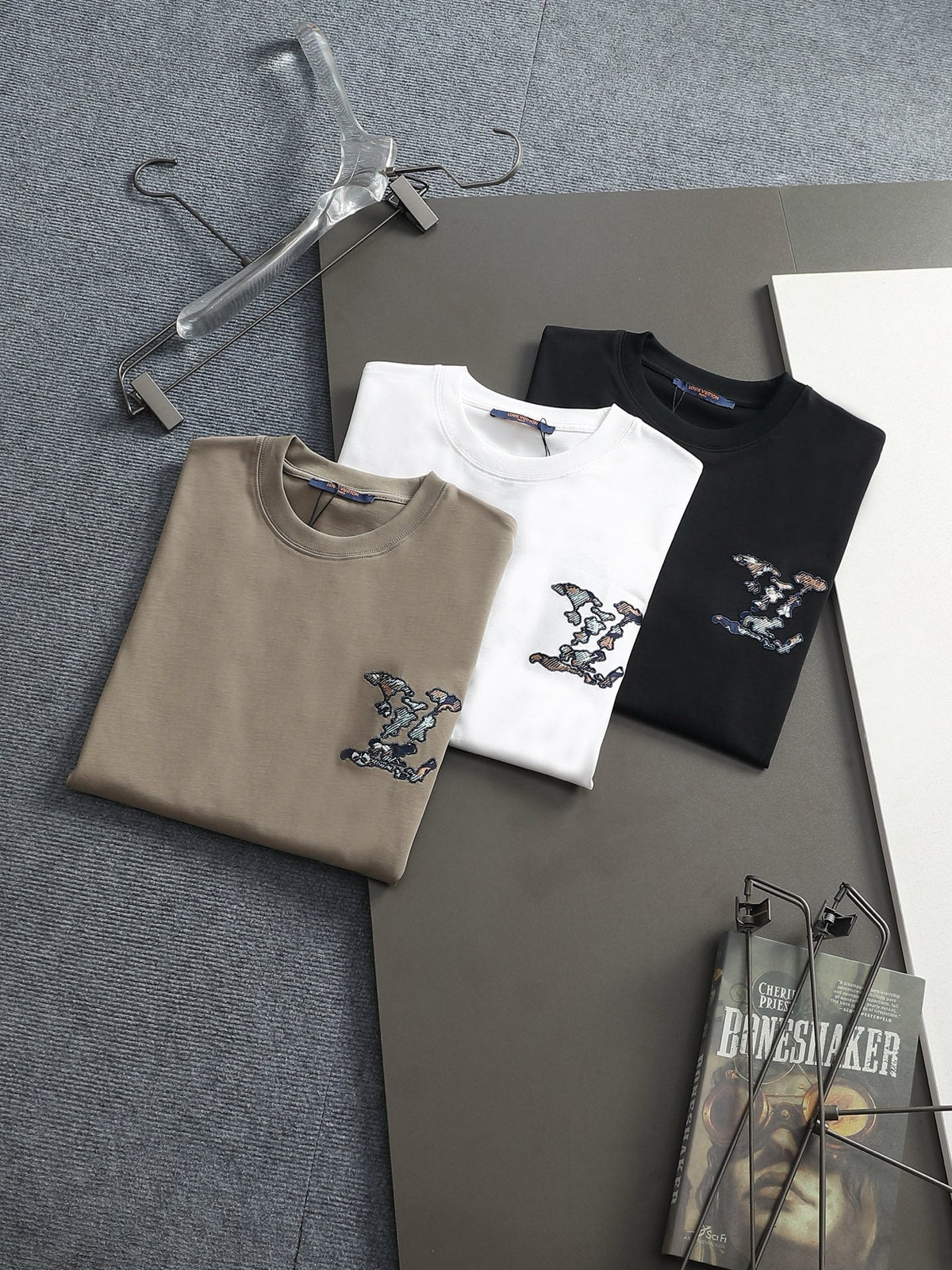 Classic T-shirt-230