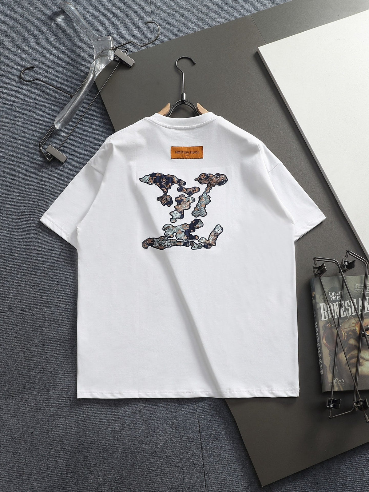 Classic T-shirt-230