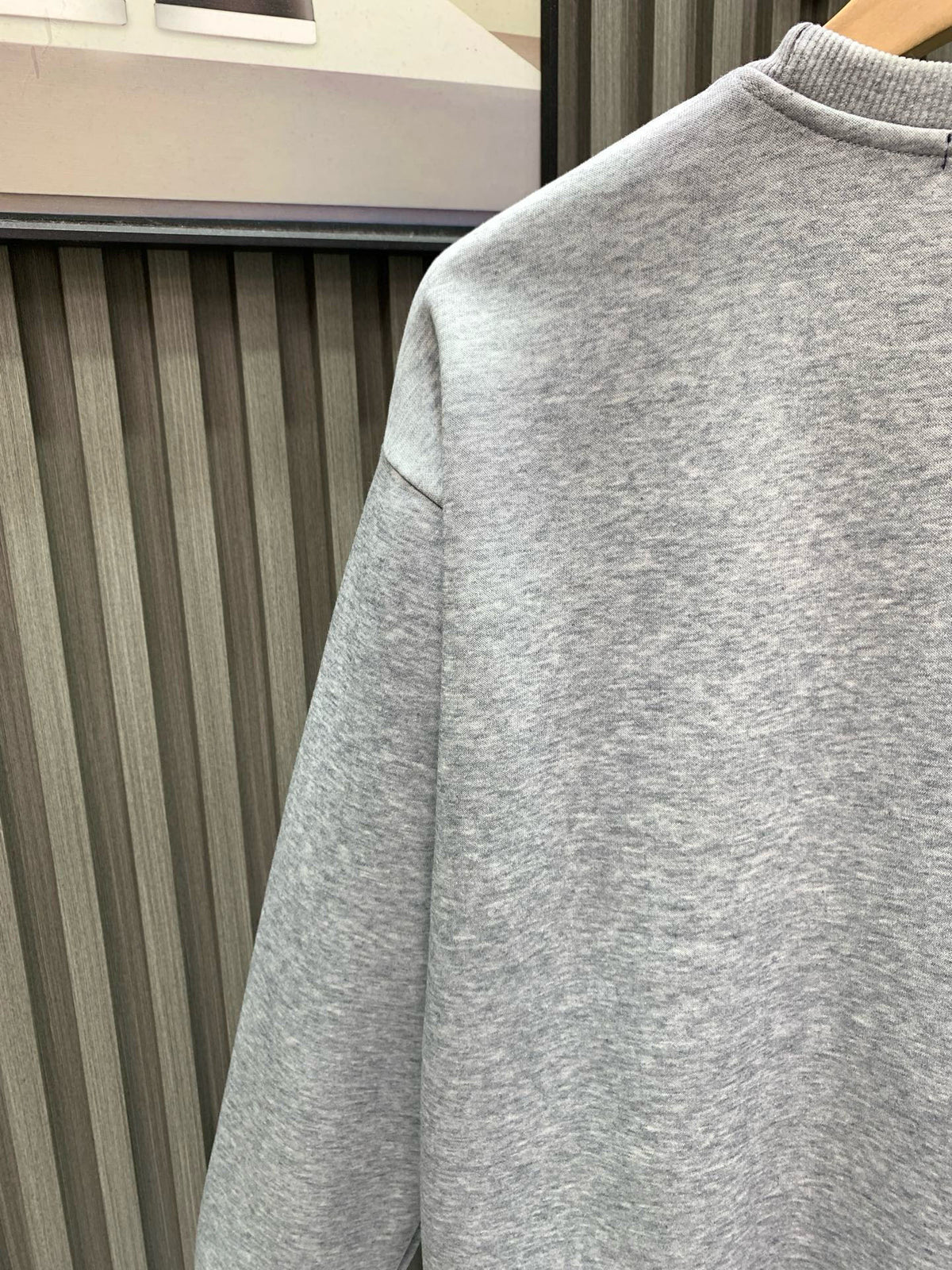 Classic Fit Hoodie-1027