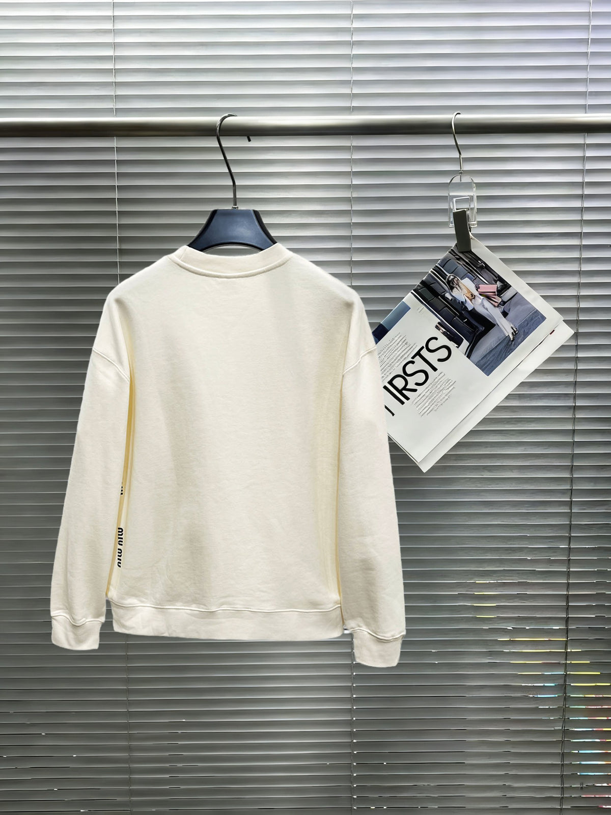 Classic Fit Hoodie-1035