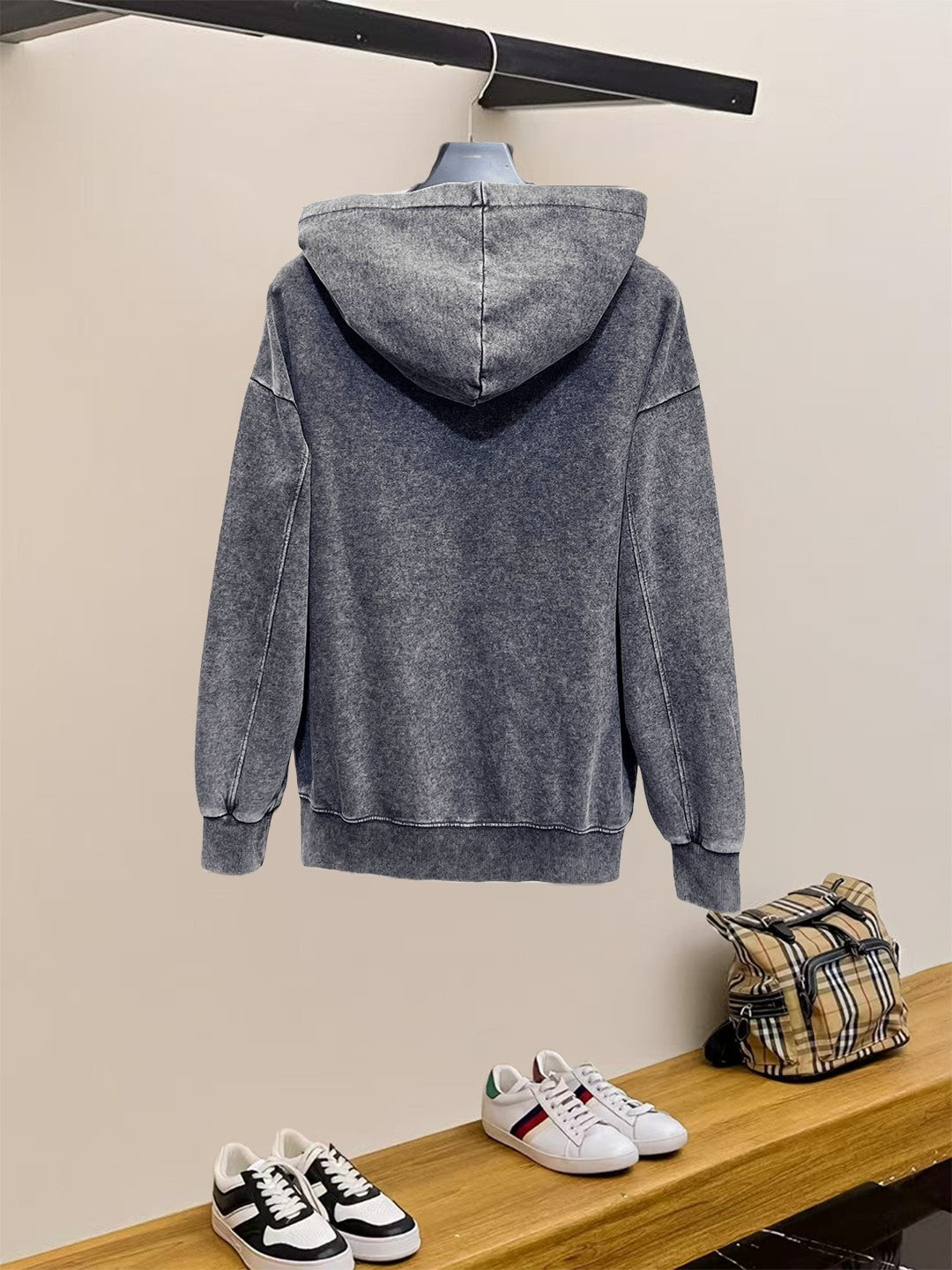 Classic Fit Hoodie-1048