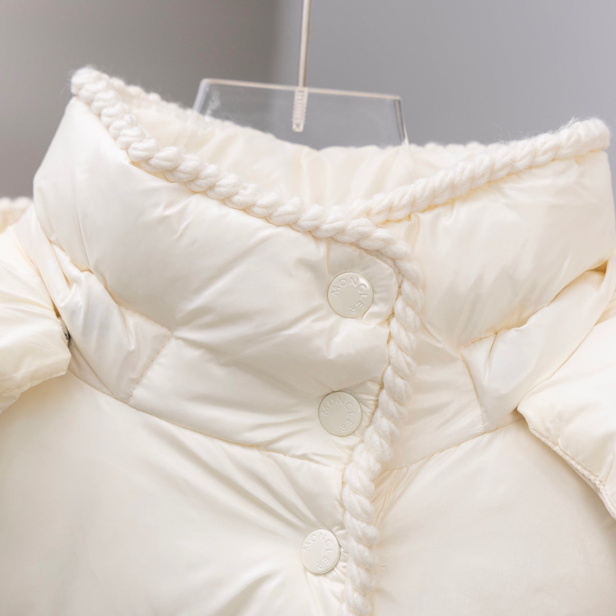 Ultra-Light Winter Puffer β111