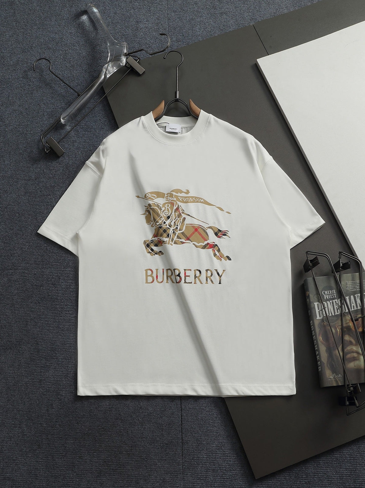 Classic T-shirt-360