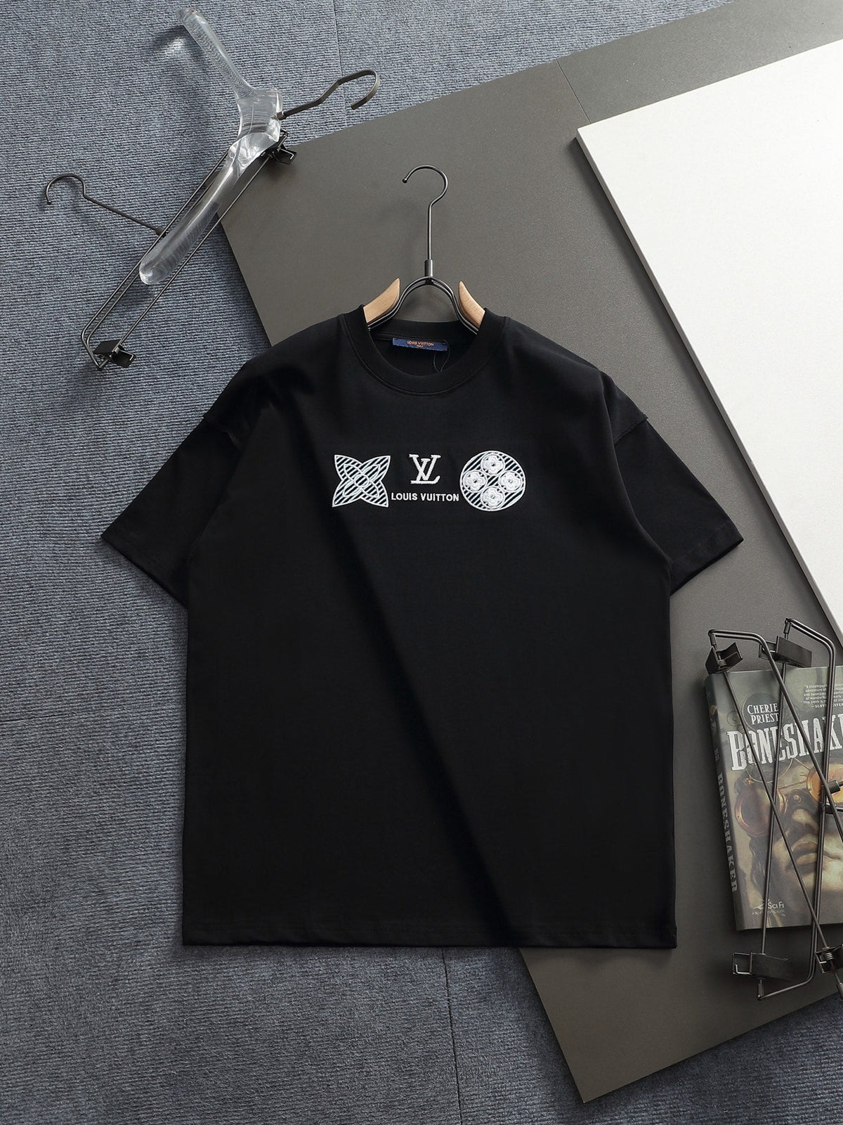 Classic T-shirt-389