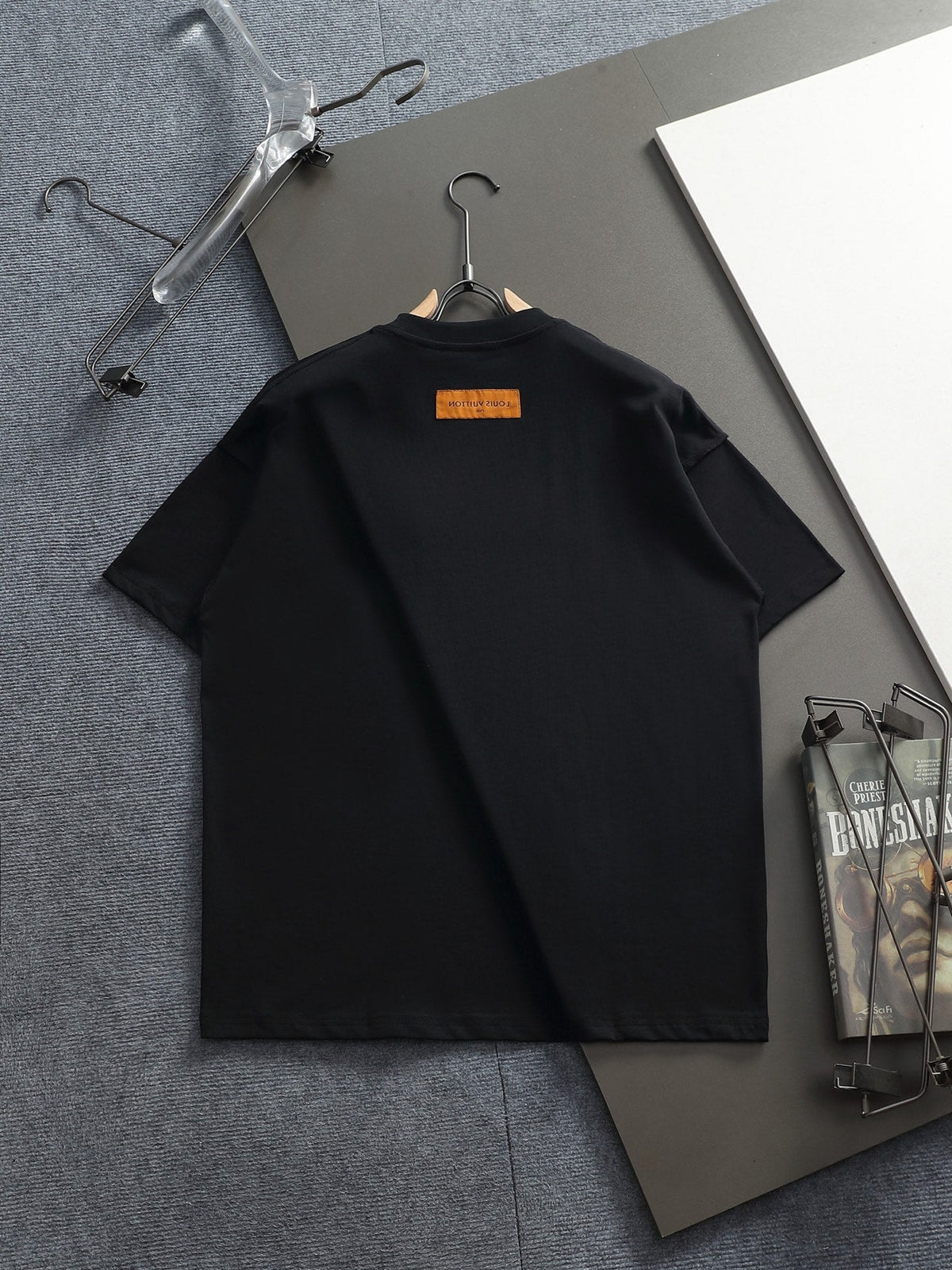 Classic T-shirt-320
