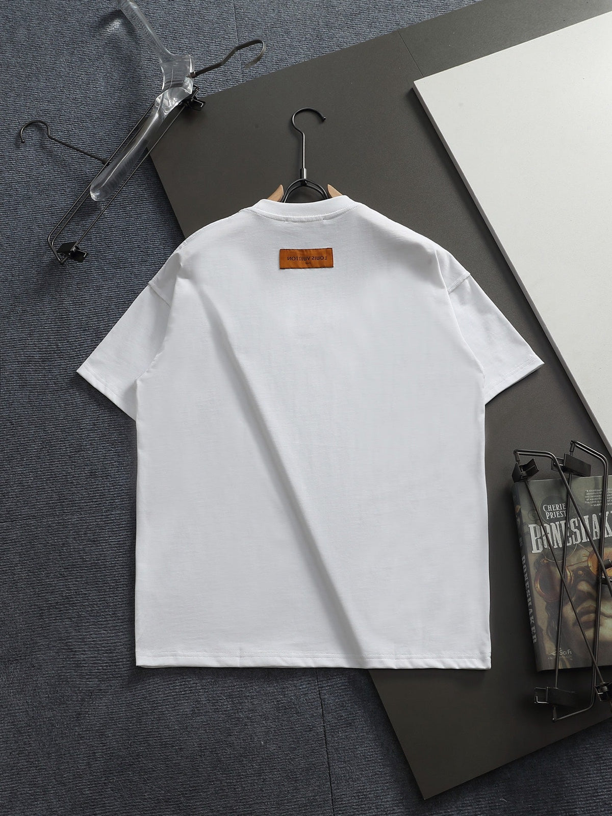 Classic T-shirt-320