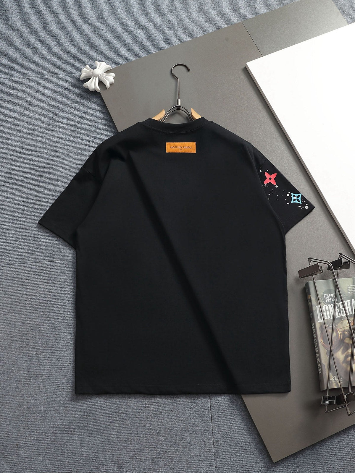 Classic T-shirt-324