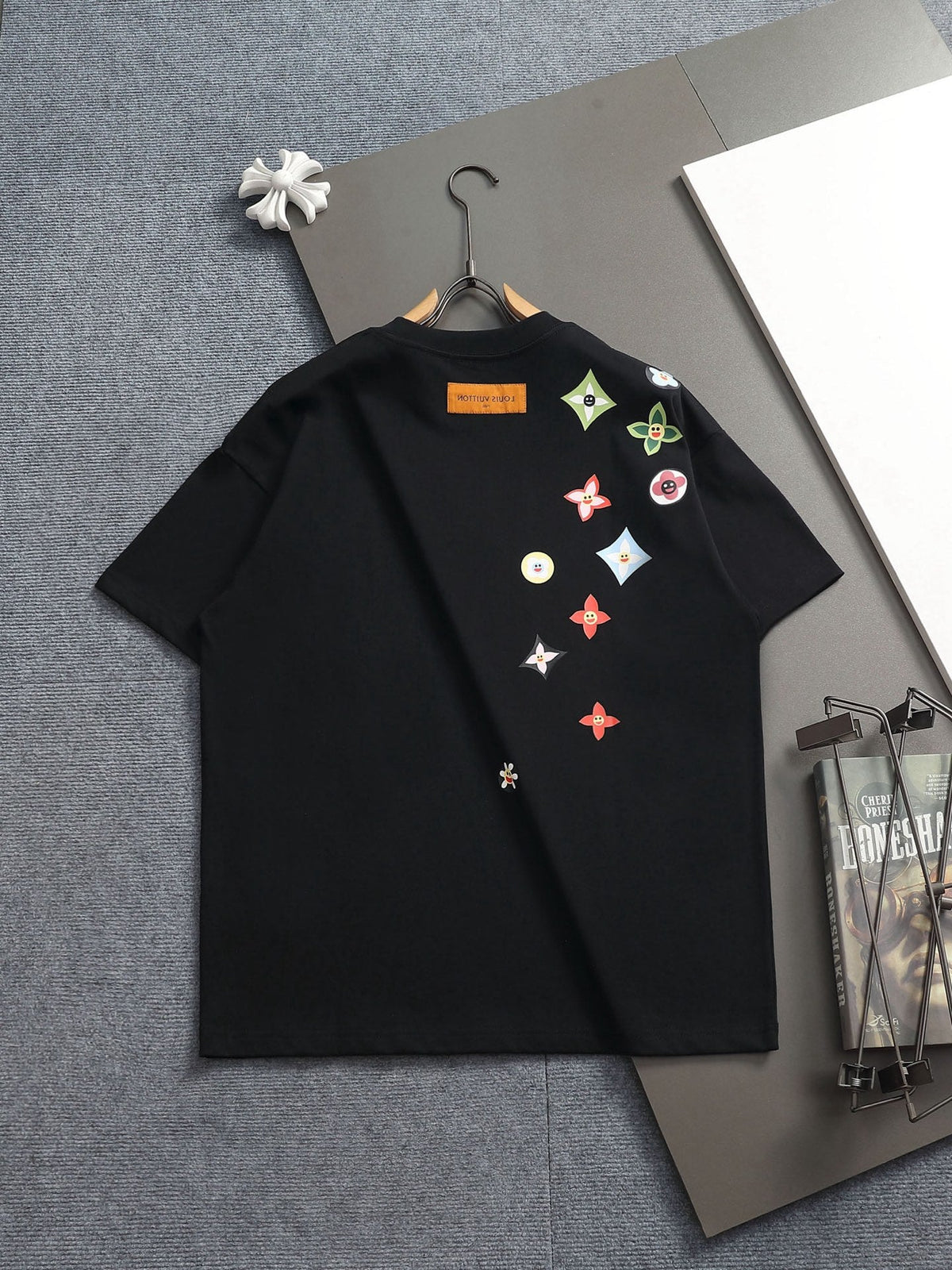 Classic T-shirt-394